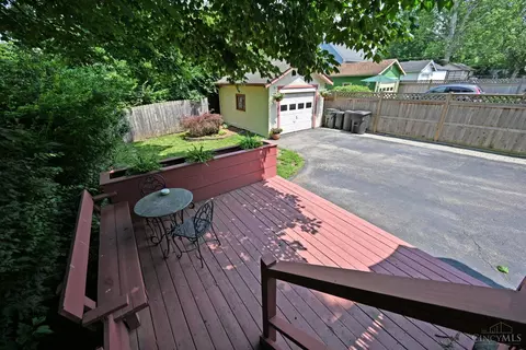 Exterior - 3908 Watterson Rd, Fairfax, OH 45227 photo 7 of 10