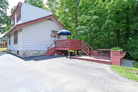 Exterior - 3908 Watterson Rd, Fairfax, OH 45227 photo 2 of 10