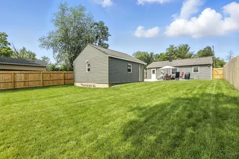 Exterior - 110 Circle Dr, Mason, OH 45040 photo 13 of 14