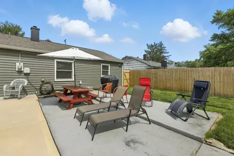 Exterior - 110 Circle Dr, Mason, OH 45040 photo 6 of 14