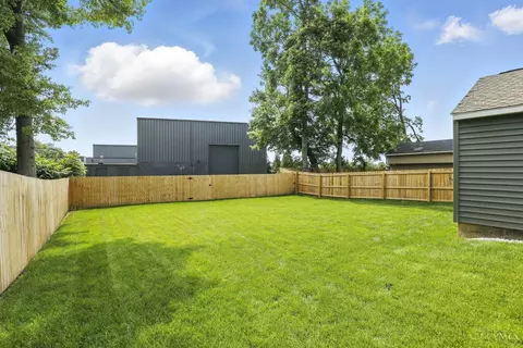 Exterior - 110 Circle Dr, Mason, OH 45040 photo 12 of 14
