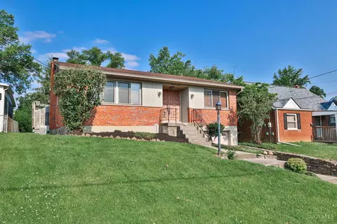 1109 Alwil Dr, Reading, OH 45215