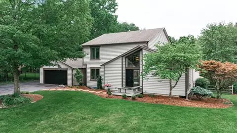 Exterior - 7083 Royalgreen Dr, Cincinnati, OH 45244 photo 2 of 19