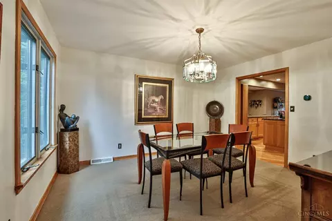 Dining - 7083 Royalgreen Dr, Cincinnati, OH 45244 photo 3 of 6