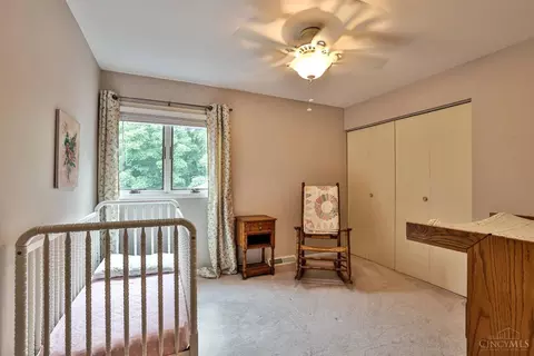 Bedroom - 7083 Royalgreen Dr, Cincinnati, OH 45244 photo 7 of 10