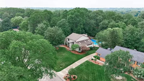 View/Area - 7083 Royalgreen Dr, Cincinnati, OH 45244 photo 3 of 7