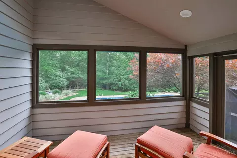 Exterior - 7083 Royalgreen Dr, Cincinnati, OH 45244 photo 6 of 19