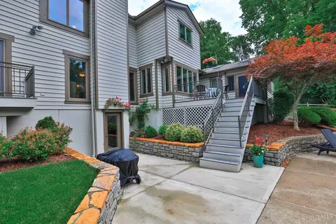 Exterior - 7083 Royalgreen Dr, Cincinnati, OH 45244 photo 16 of 19