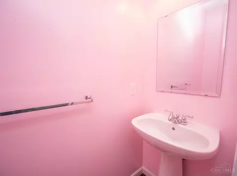Bath - 9413 Stoneybrooke, Cincinnati, OH 45231 photo 1 of 5