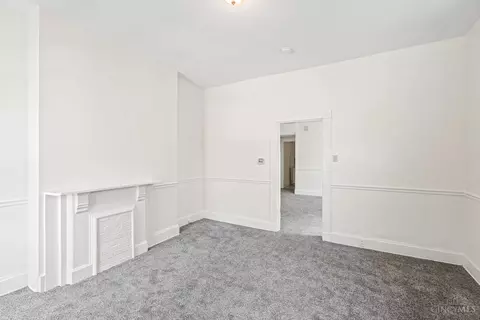 Living - 2266 Loth St, Cincinnati, OH 45219 photo 2 of 4