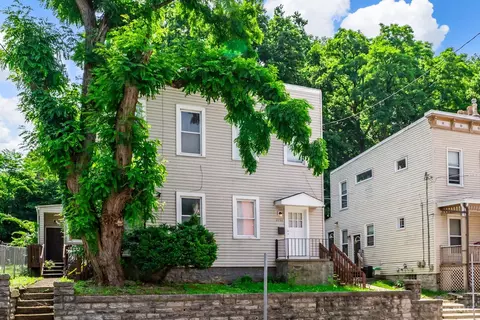 Exterior - 2266 Loth St, Cincinnati, OH 45219 photo 2 of 6