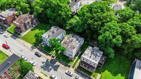 View/Area - 2266 Loth St, Cincinnati, OH 45219 photo 3 of 3