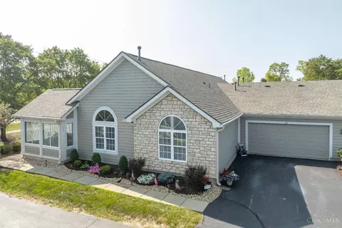 34 Edinburgh Village Dr, Washington Township, OH 45458