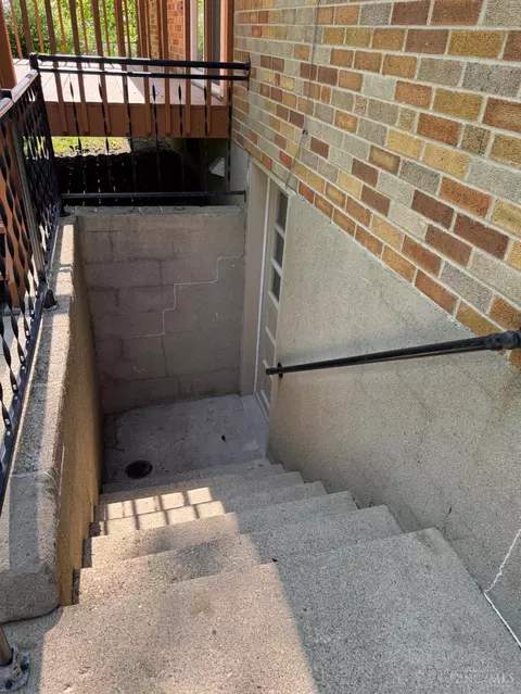 Exterior - 9820 Mckelvey Rd, Cincinnati, OH 45231 photo 5 of 8