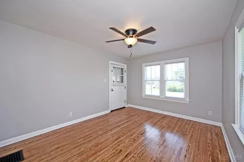 Living - 9452 Reading Rd, Reading, OH 45215 photo 3 of 4
