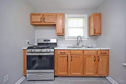 Kitchen - 9452 Reading Rd, Reading, OH 45215 photo 3 of 3
