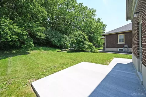 Exterior - 9452 Reading Rd, Reading, OH 45215 photo 5 of 10