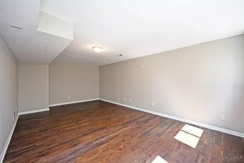 Living - 4139 Gensen Loop, Cincinnati, OH 45245 photo 5 of 7