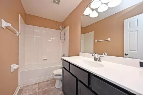 Bath - 4139 Gensen Loop, Cincinnati, OH 45245 photo 3 of 3