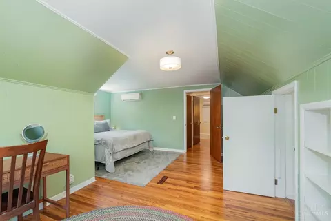 Bedroom - 2318 Kenlee Dr, Cincinnati, OH 45230 photo 3 of 6