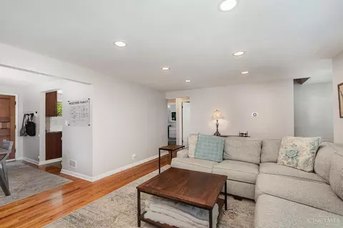 Living - 2318 Kenlee Dr, Cincinnati, OH 45230 photo 3 of 3
