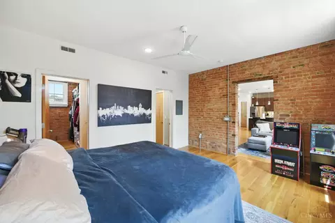 Bedroom - 34 Fourteenth St, Cincinnati, OH 45202 photo 3 of 5