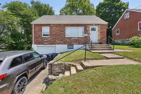 10122 Grandview Ave, Woodlawn, OH 45215