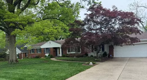 510 Oliver Ct, Wyoming, OH 45215