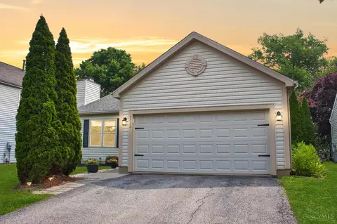 9736 Flagstone Way, West Chester, OH 45069