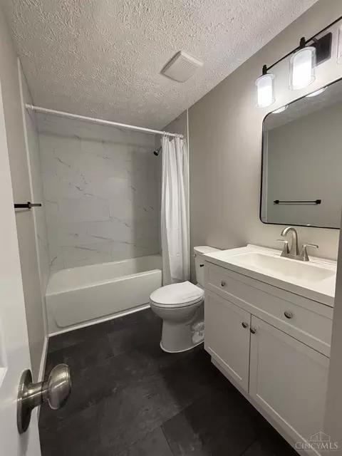 829 Massachusetts Dr, Cincinnati, OH 45245 photo 28