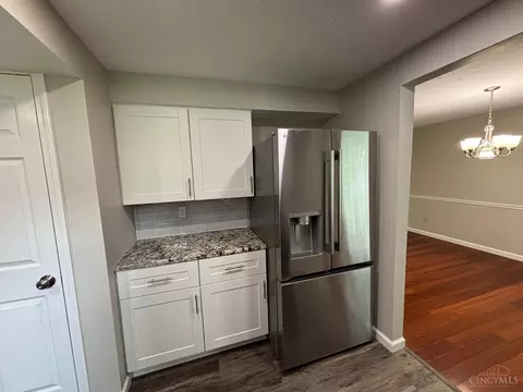 829 Massachusetts Dr, Cincinnati, OH 45245 photo 10