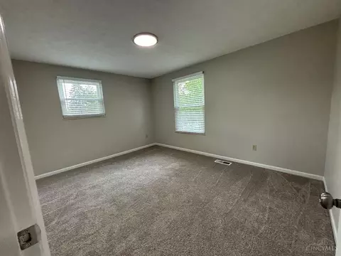 829 Massachusetts Dr, Cincinnati, OH 45245 photo 22