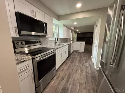829 Massachusetts Dr, Cincinnati, OH 45245 photo 9