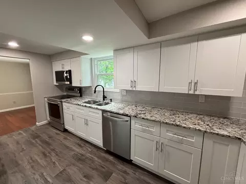 829 Massachusetts Dr, Cincinnati, OH 45245 photo 11