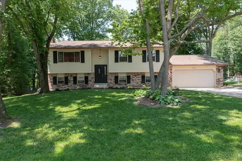 3862 Heritage Oaks Dr, Amelia, OH 45102