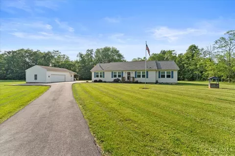 831 Hopewell Rd, Felicity, OH 45120
