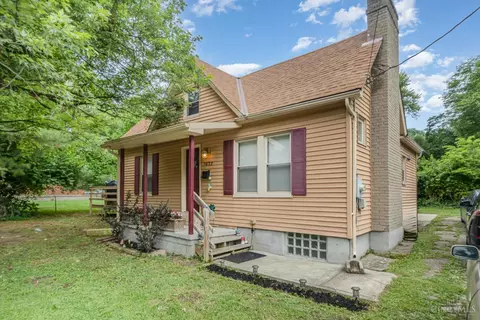 Exterior - 7032 River Rd, Cincinnati, OH 45233 photo 2 of 6