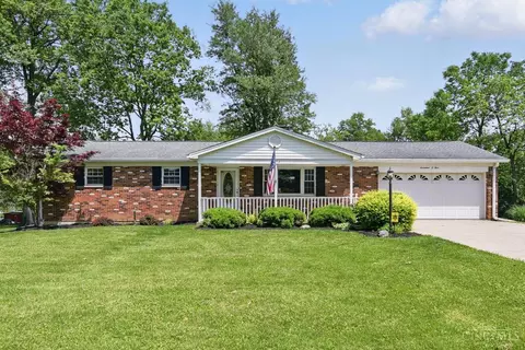 1704 Ludlow Cir, Amelia, OH 45102