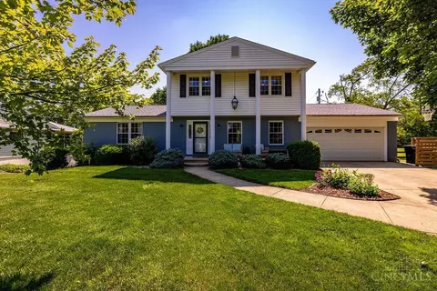 119 Country Club Dr, Oxford, OH 45056