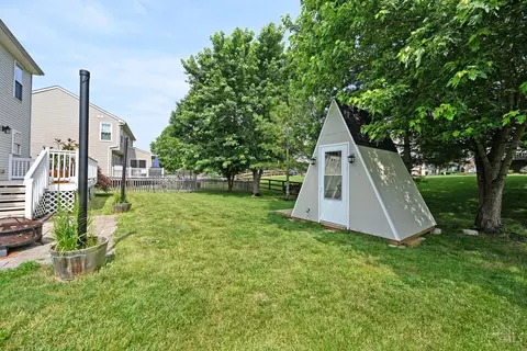 Exterior - 292 Delaware Dr, Hamilton Township, OH 45039 photo 12 of 16