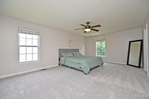 Bedroom - 292 Delaware Dr, Hamilton Township, OH 45039 photo 1 of 8