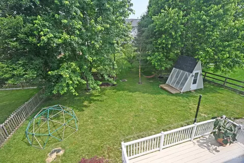 Exterior - 292 Delaware Dr, Hamilton Township, OH 45039 photo 5 of 16