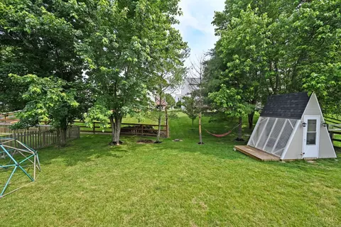 Exterior - 292 Delaware Dr, Hamilton Township, OH 45039 photo 9 of 16