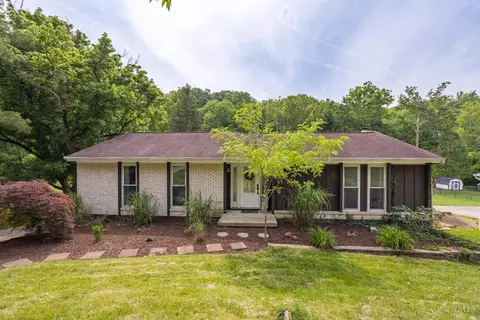 2913 Eight Mile Rd, Cincinnati, OH 45244