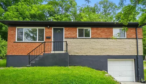 2962 Aquadale Ln, Cincinnati, OH 45211