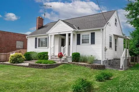 4110 Oakwood Ave, Deer Park, OH 45236