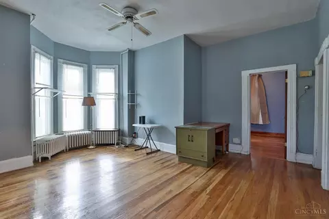 411 Main St, Blanchester, OH 45107 photo 4
