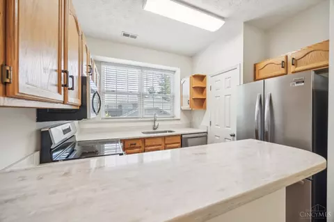 Kitchen - 2454 Doeview Ct, Cincinnati, OH 45230 photo 1 of 2
