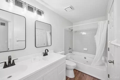 Bath - 2454 Doeview Ct, Cincinnati, OH 45230 photo 2 of 2