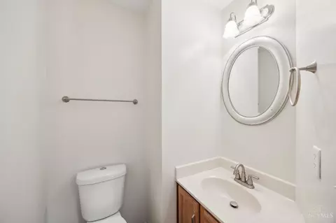 Bath - 2454 Doeview Ct, Cincinnati, OH 45230 photo 1 of 2